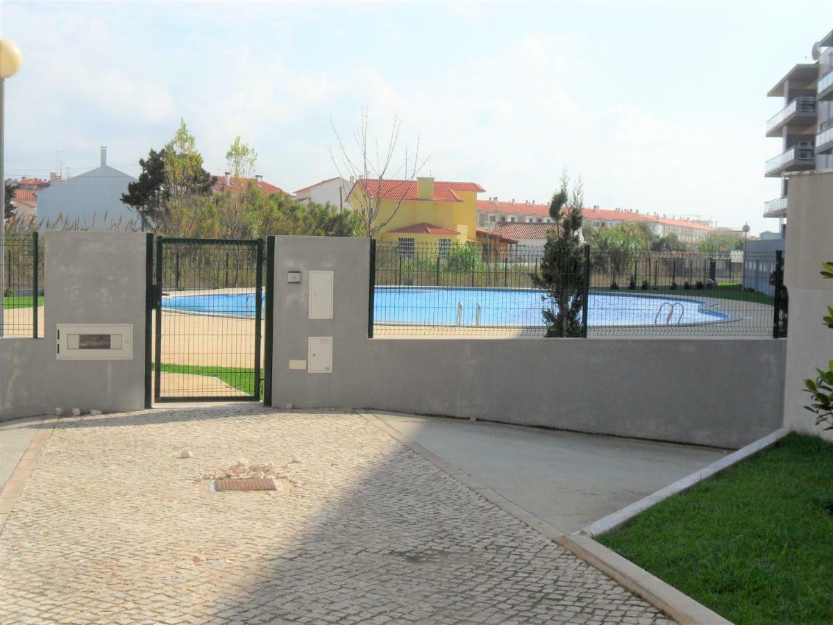 Alojamentos Campo & Mar - T1 Com Piscina São Martinho do Porto Exterior photo