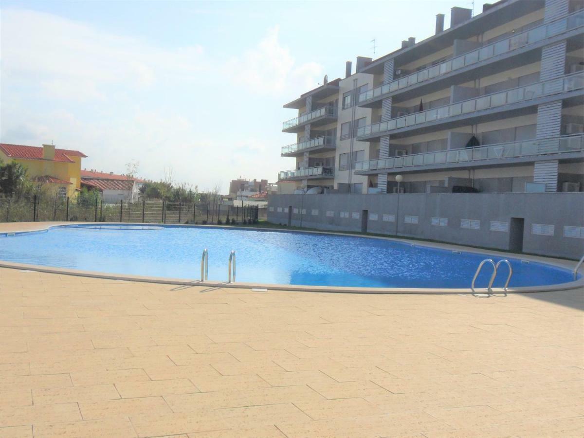 Alojamentos Campo & Mar - T1 Com Piscina São Martinho do Porto Exterior photo